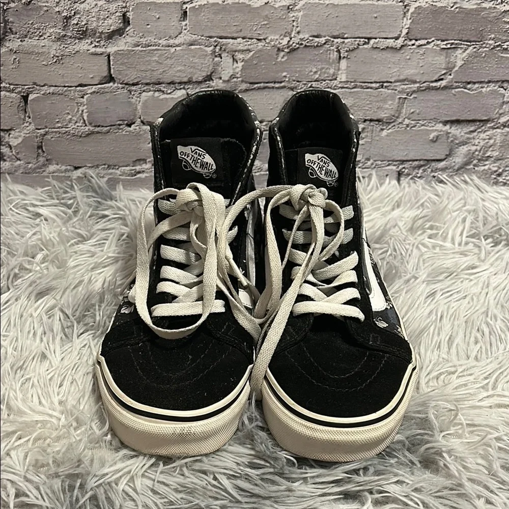 Vans Women's Black Floral High-Top Sneakers - Picture 2 of 10